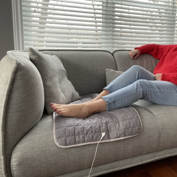 Sofa throw connected to the earth for earthing or grounding. Ground connected couch cover 50 x 70 cm (35 x 27 inch)