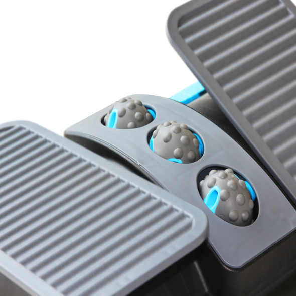 Multifunction footrest, posture, foot massage and leg stretcher. Improve posture and blood circulation in the feet by keeping your legs and feet elevated and active. Relax your feet while working at your desk. Repose pied multifonction.